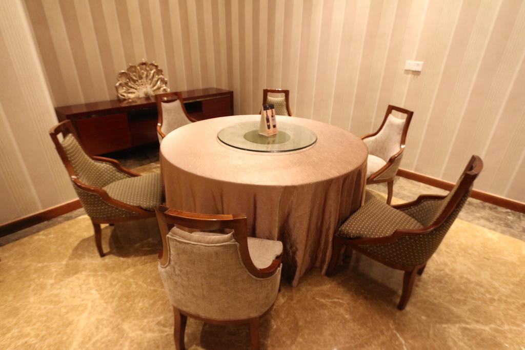 Leeden Jingxi Hotel Гуанчжоу Экстерьер фото